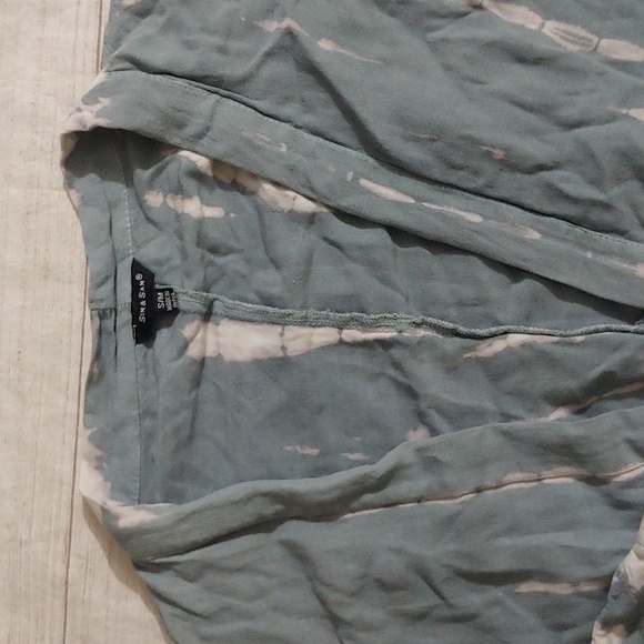 Sim & Sam Blue Tie-Dye Kimono - Picture 4 of 9